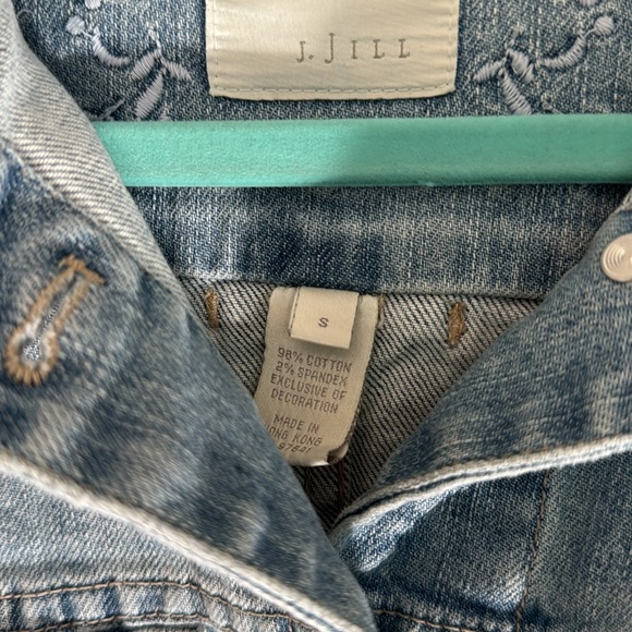 J.Jill denim jean jacket - Picture 2 of 5